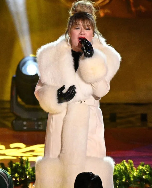 Kelly Clarkson Rockefeller Center Christmas Tree White Coat